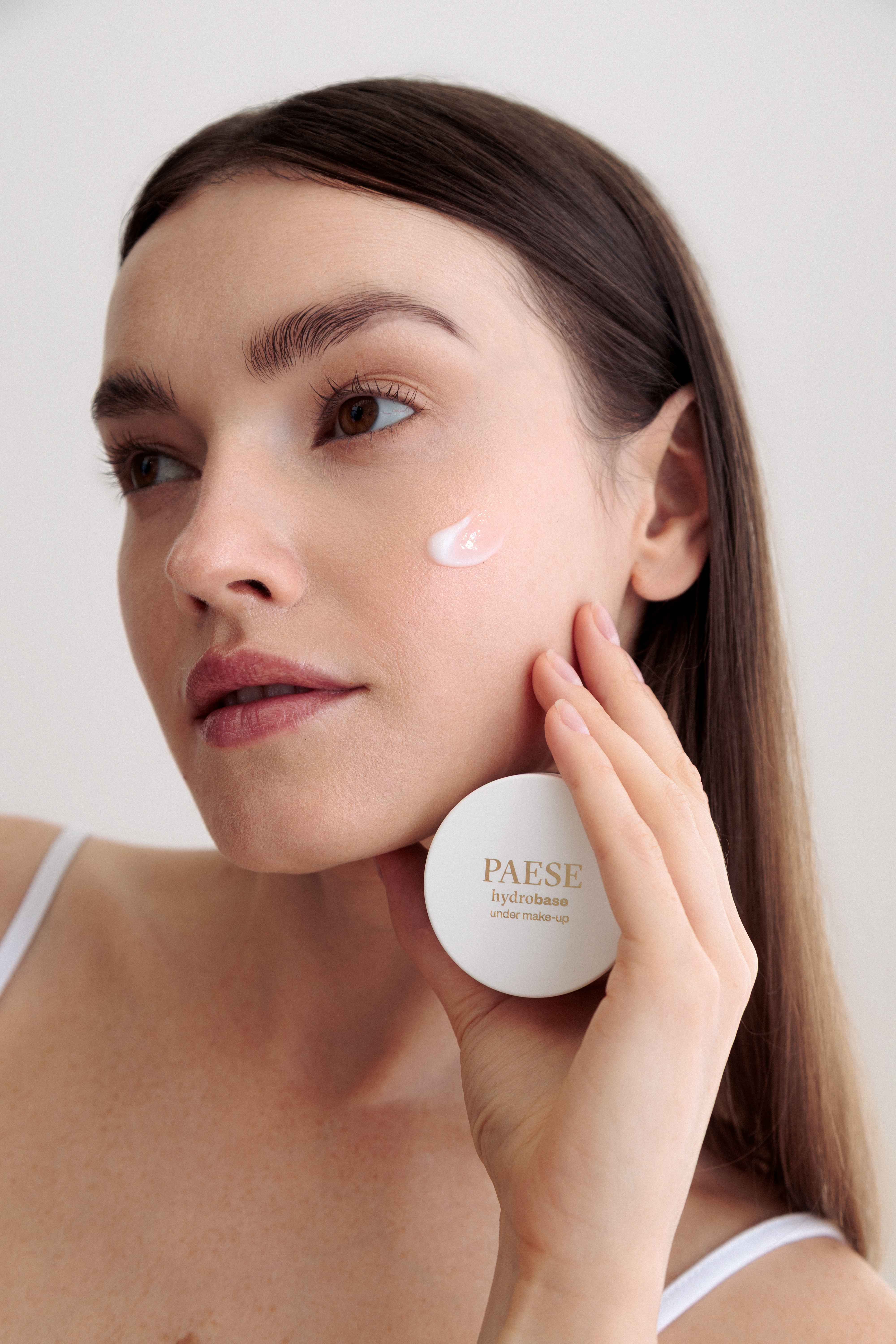 PAESE Hydrobase Under Make-Up