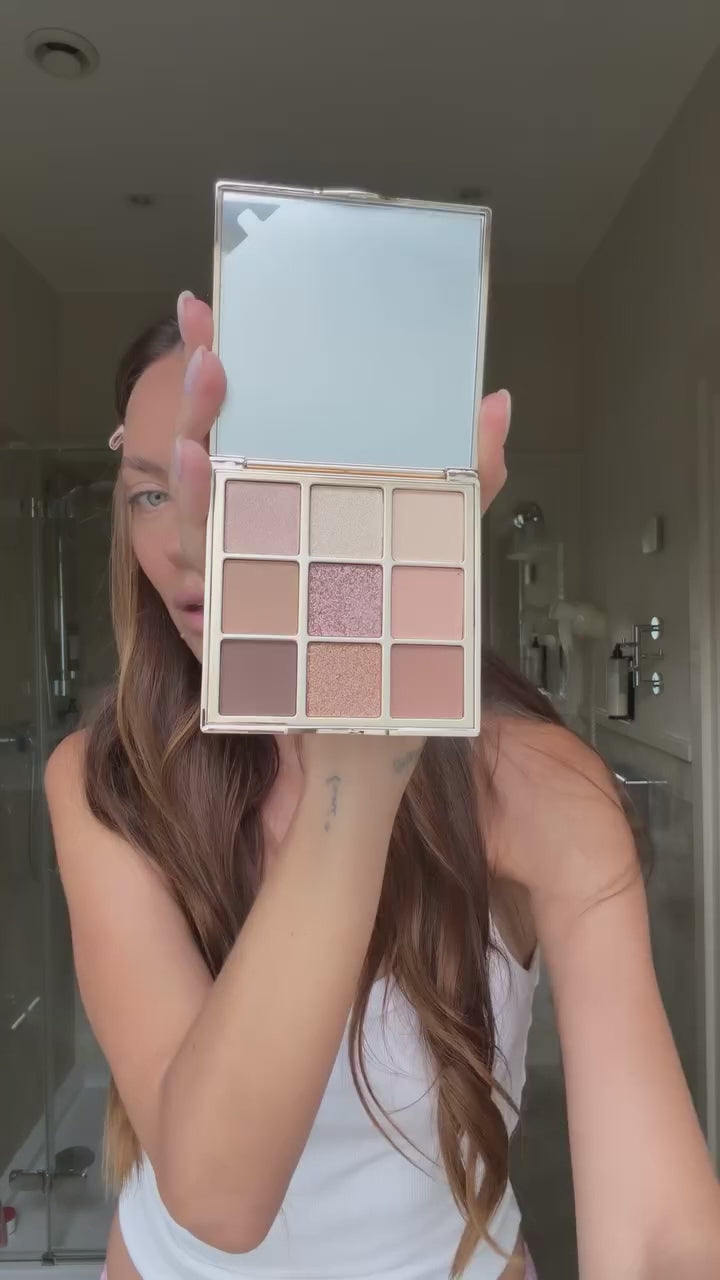 PAESE Selfglow Nude Eyeshadow Palette